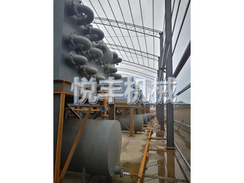 云南客戶煉油設(shè)備安裝現(xiàn)場(chǎng)